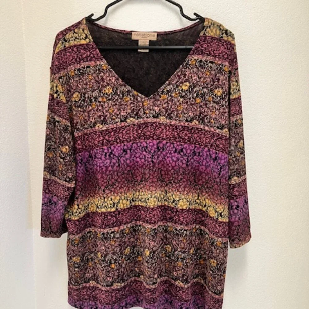 Notations Woman, Shades of Purple 3/4 Sleeve Womens Pullover V-Neck TopSize 2X - Picture 1 of 9